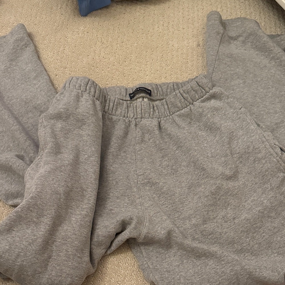 Brandy Melville grey sweatpants